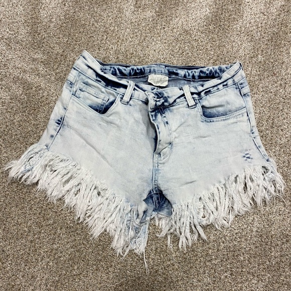 Extra Frayed Hem Shorts - Picture 1 of 4